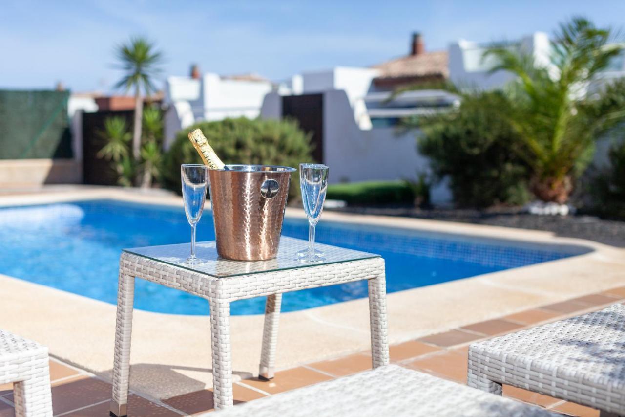 Villa Zafiro 13 Golf Private Pool Caleta De Fuste By Holidays Home 外观 照片