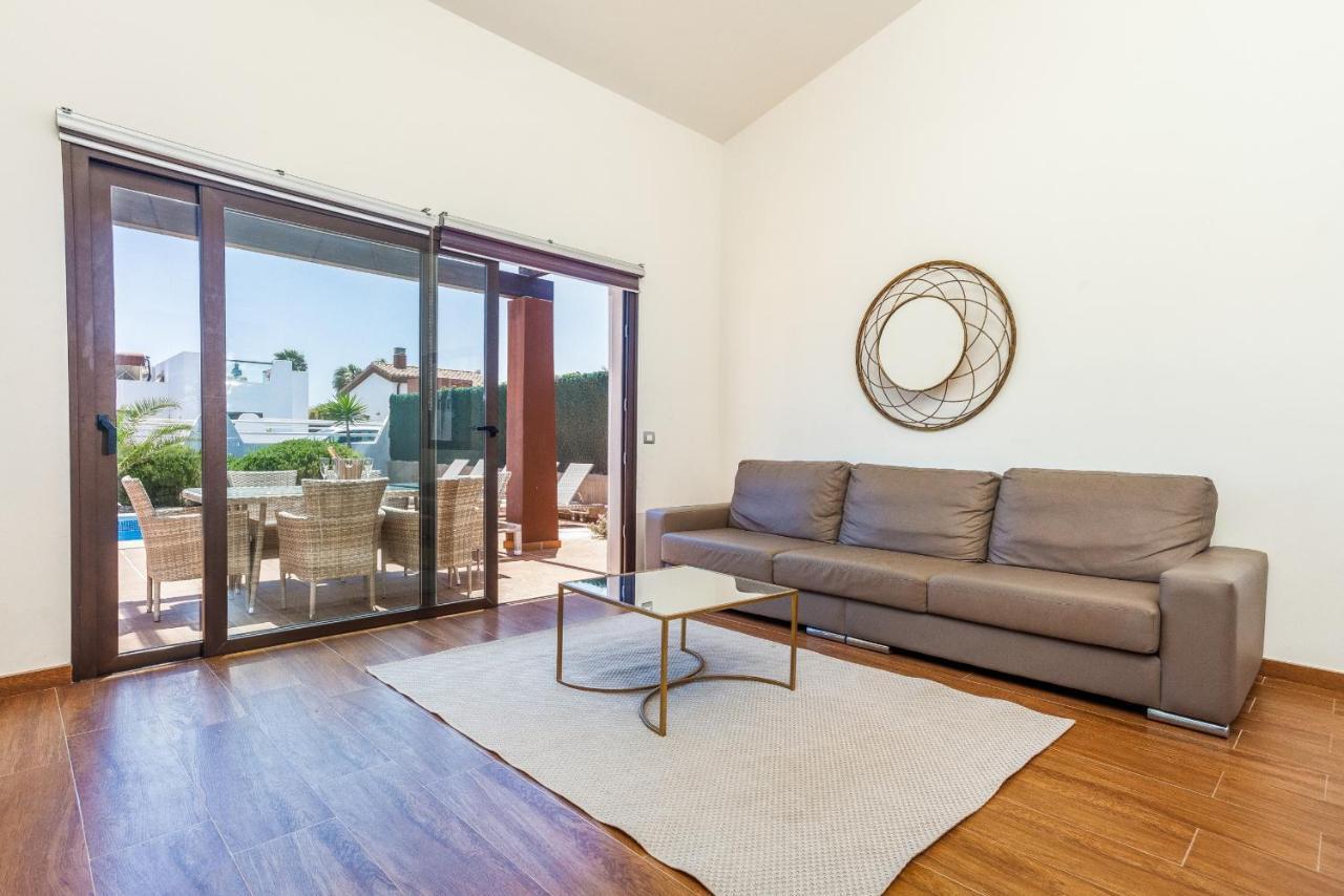 Villa Zafiro 13 Golf Private Pool Caleta De Fuste By Holidays Home 外观 照片